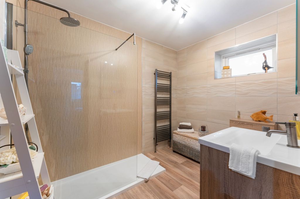 Additional image 8 of 2 bed flat for saleForrest Street, Airdrie ML6