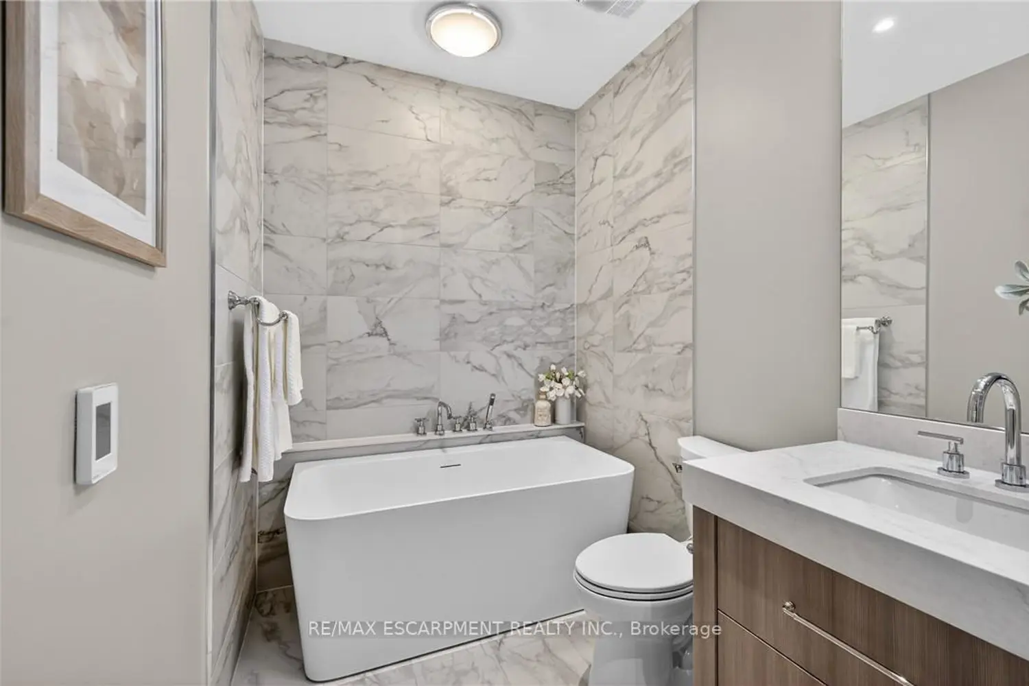 Additional image 9 of 123 Maurice Drive 401