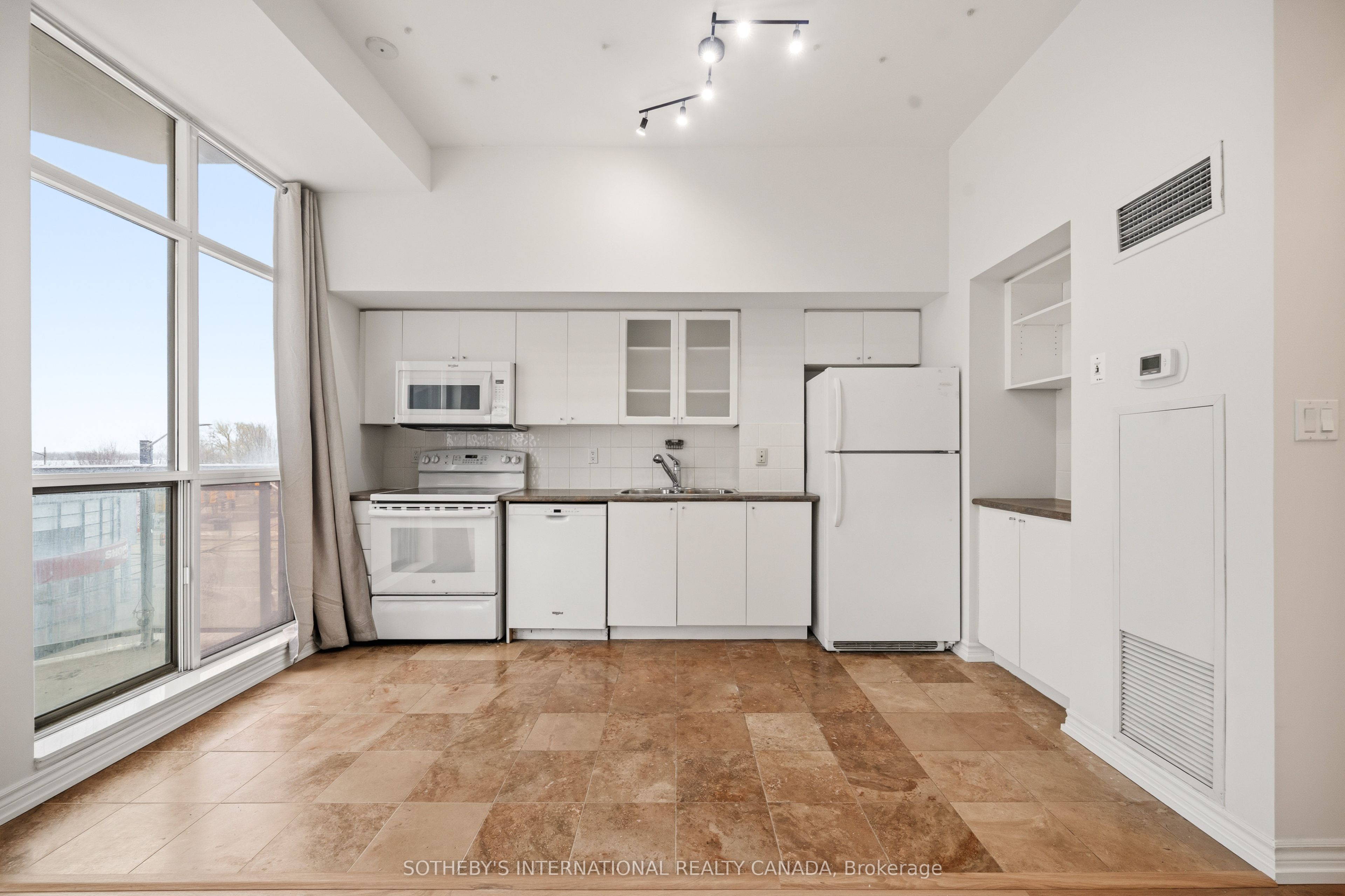 Additional image 4 of 312-410 Queens Quay W, Toronto, ON, M5V 3T1