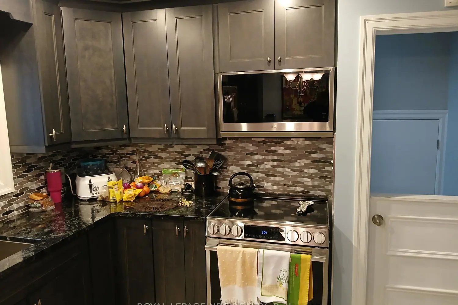 Additional image 19 of 9 Cartier Drive