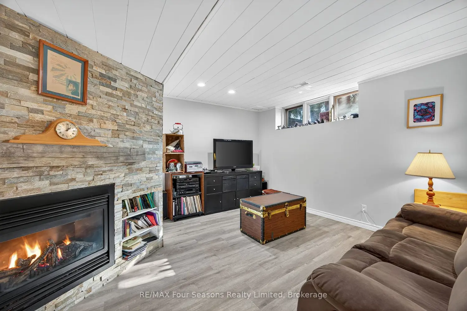 Additional image 12 of 7 Batteaux Road