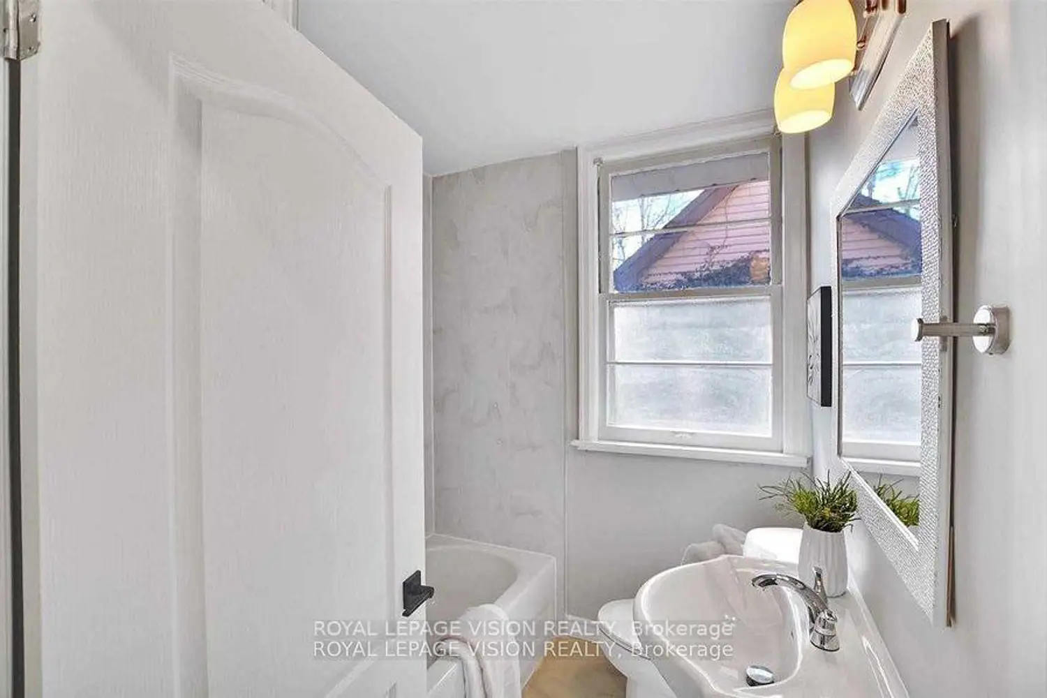 Additional image 7 of 57 Binkley Cres Crescent