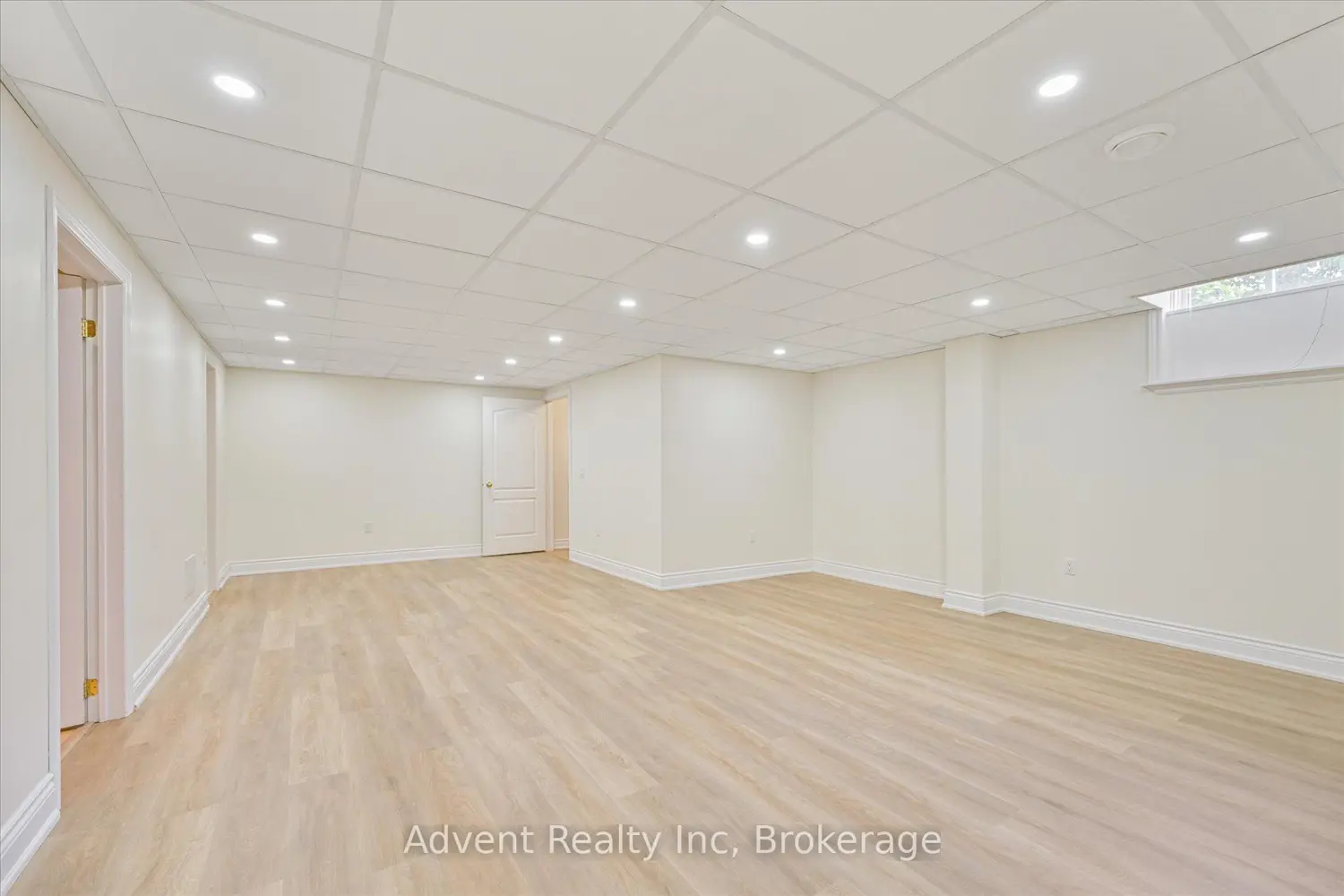 Additional image 16 of 5 Angus Glen Boulevard