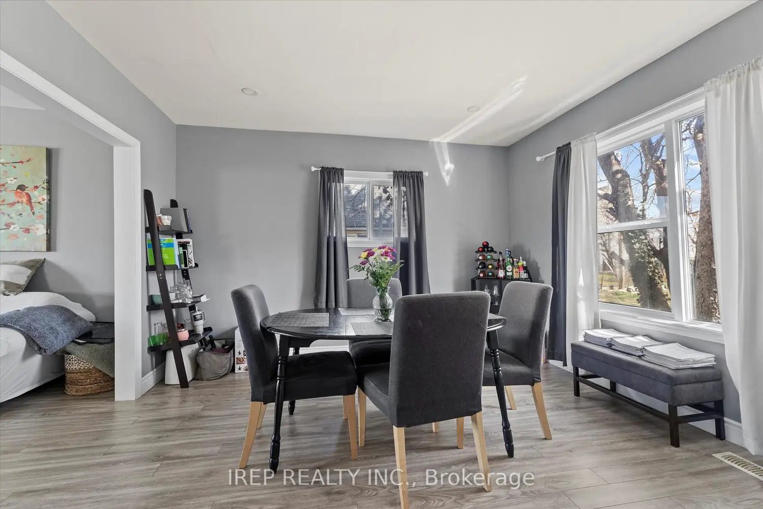 Additional image 8 of 394 Crawford Avenue