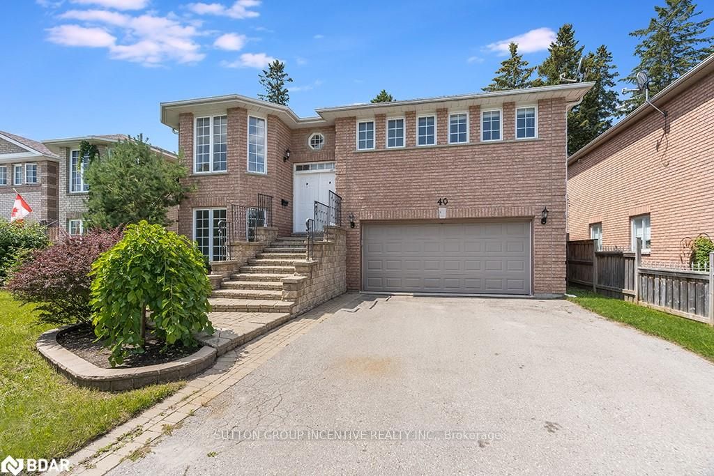 40 Kell Place, Barrie, ON, L4N 9K5