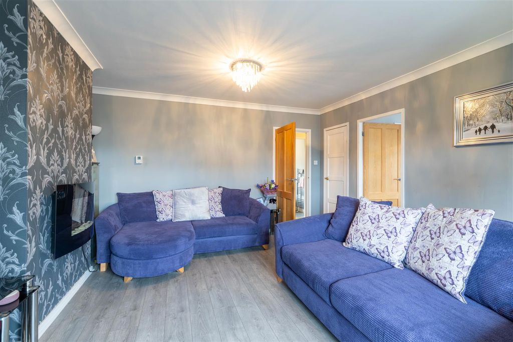 Additional image 2 of 1 bed flat for saleQueens Terrace, Auchterarder PH3