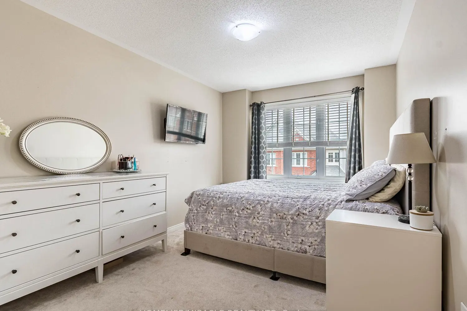 Additional image 16 of 1035 Victoria Road 143