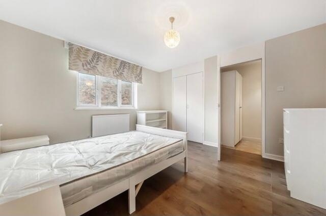 Additional image 8 of Room in a Shared House, Wolftencroft Close, SW11, N1 7GU