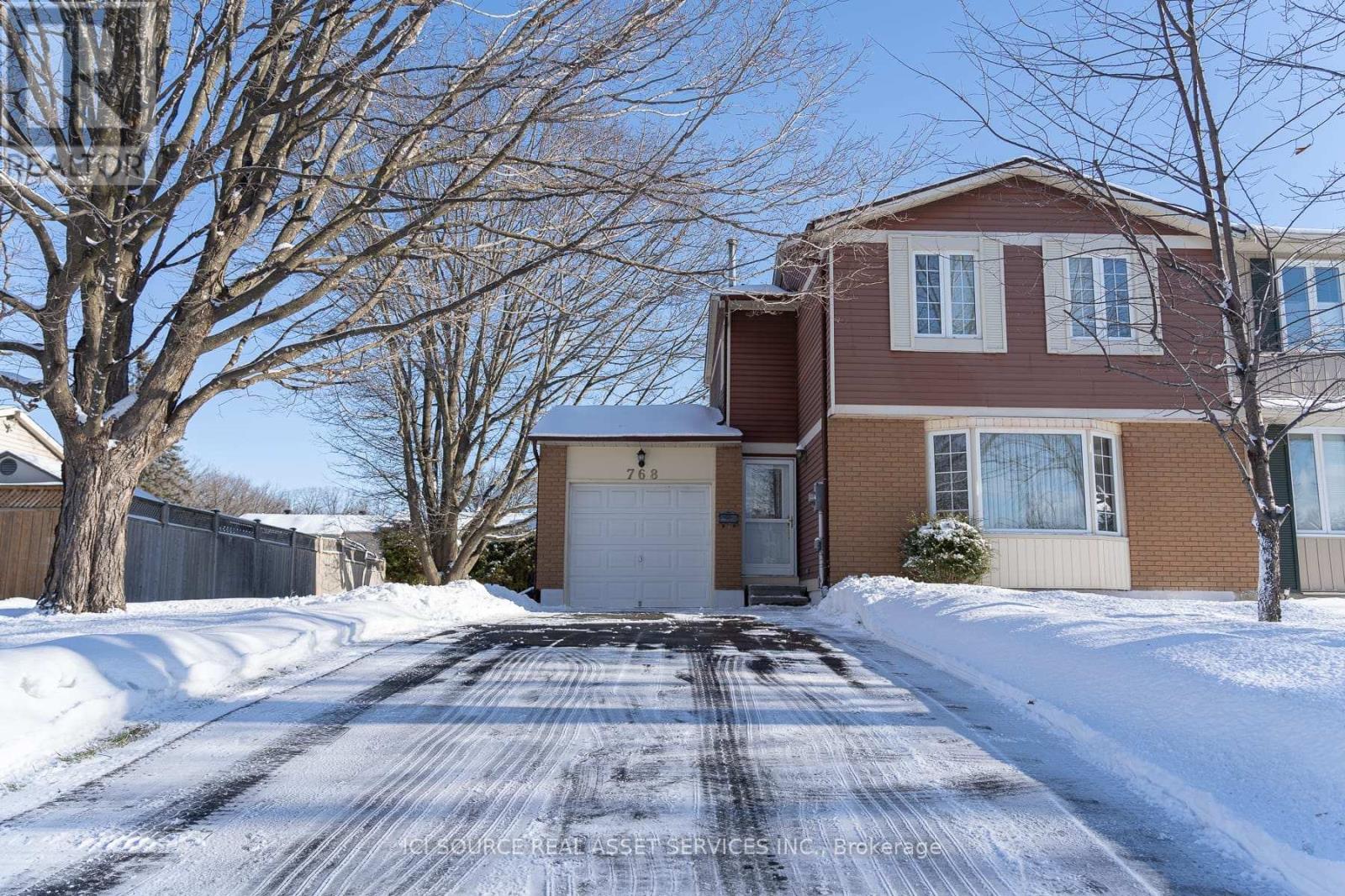 768 Vinette Crescent, Ottawa, ON, K1E1W9