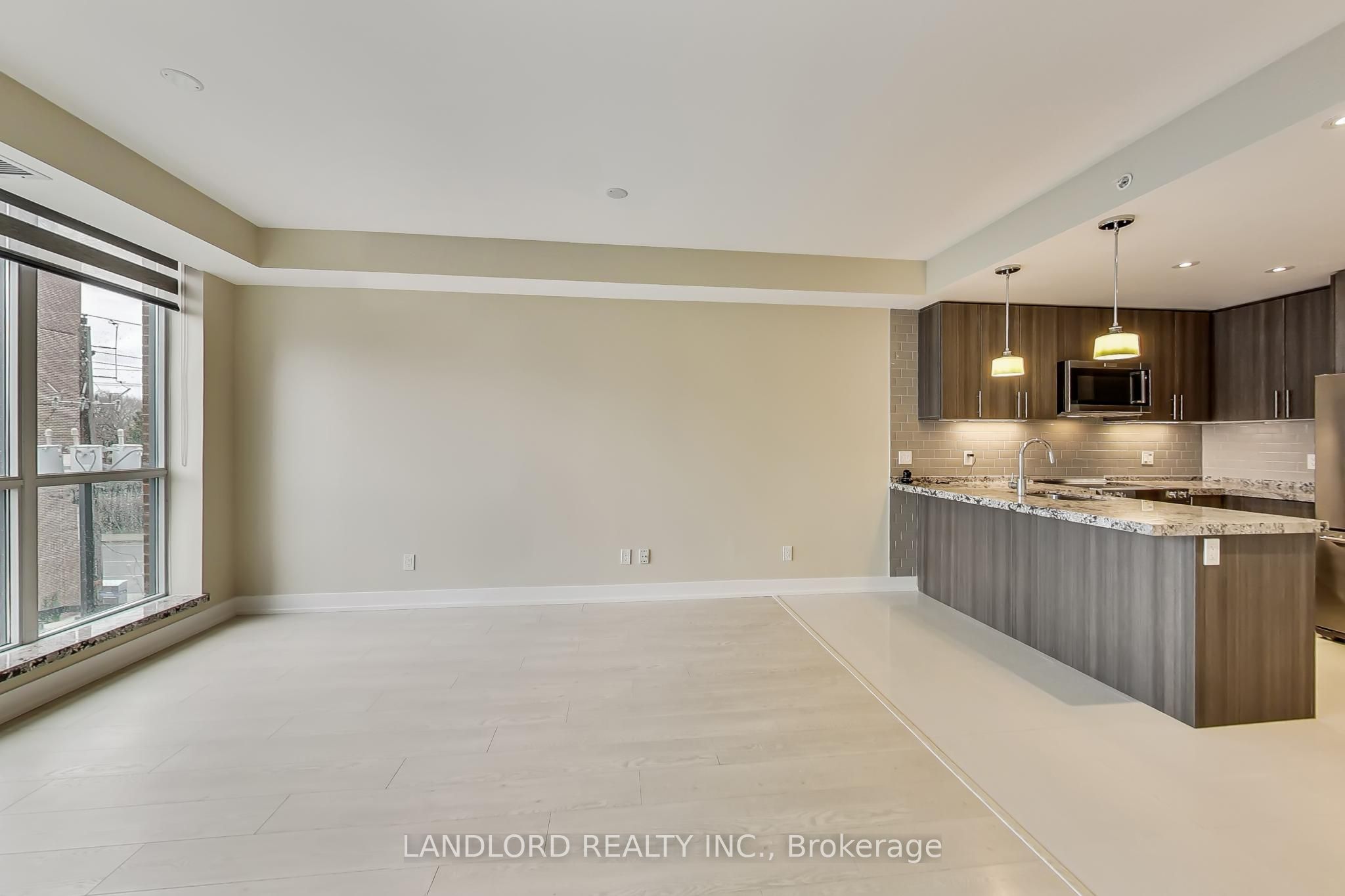 Additional image 4 of 304-2A Queensbury Avenue, Toronto, ON, M1N 2X7