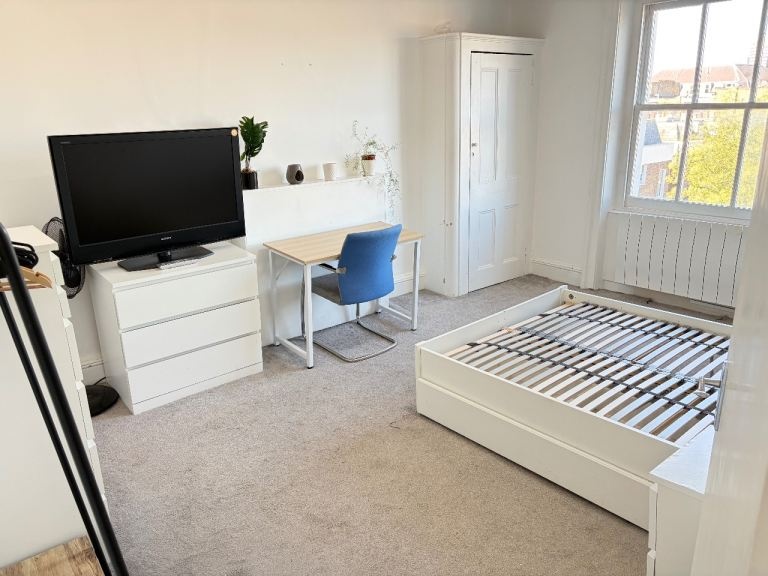 Additional image 5 of 2 Bed Flat, Very Near Leinster Square Area, W2, N1 7GU