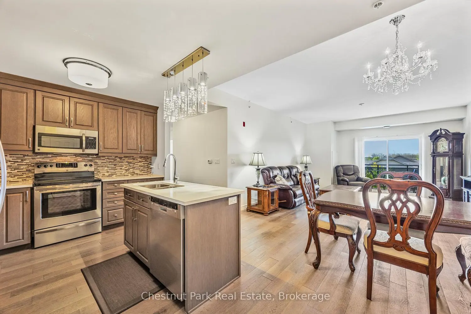 Additional image 6 of 1 Chamberlain Crescent 304