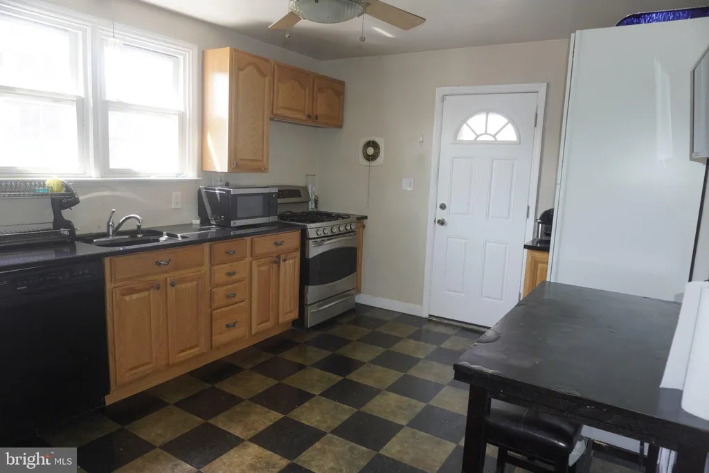 Additional image 8 of 318 W 39th Street, Wilmington, DE 19802