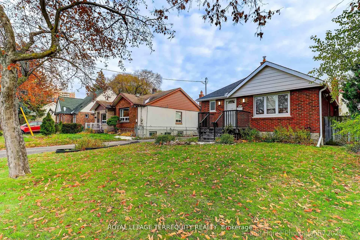 Additional image 18 of 27 John Best Avenue