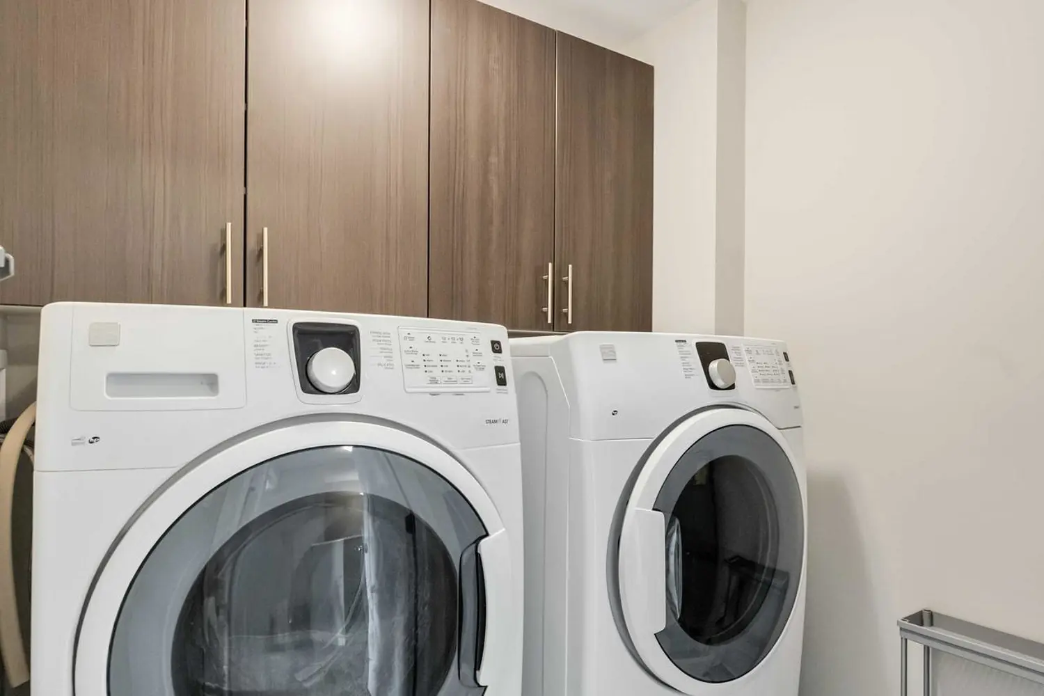 Additional image 14 of 948 Kilbirnie Drive