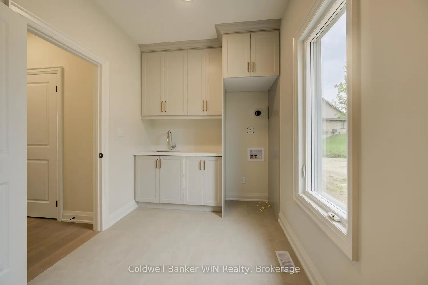 Additional image 10 of 647 Martin Street