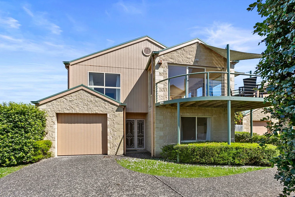 2/10 Murray Street, Apollo Bay VIC 3233