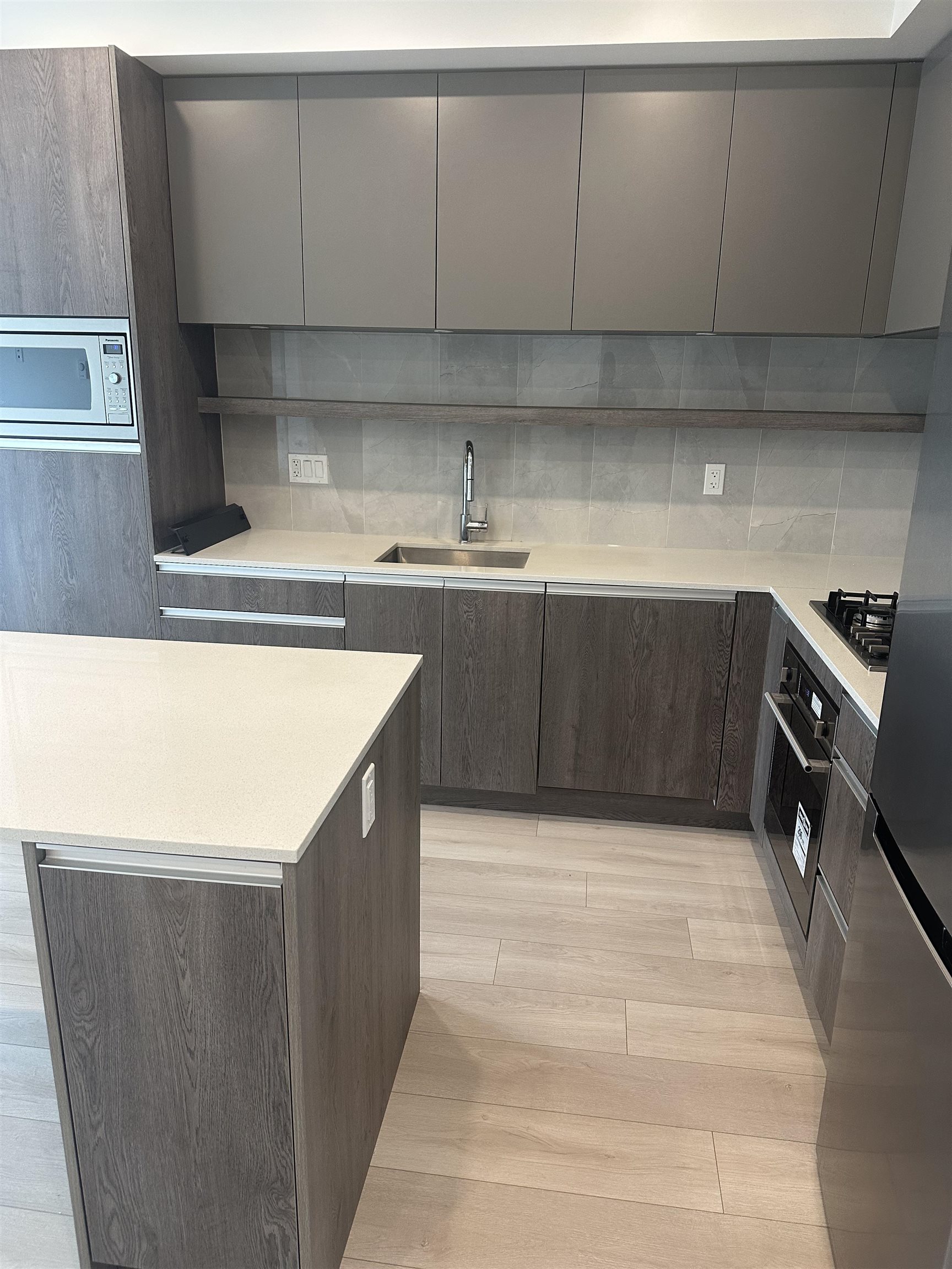 Additional image 6 of 407-14225 103a Avenue, Surrey, BC, V3T 0T4