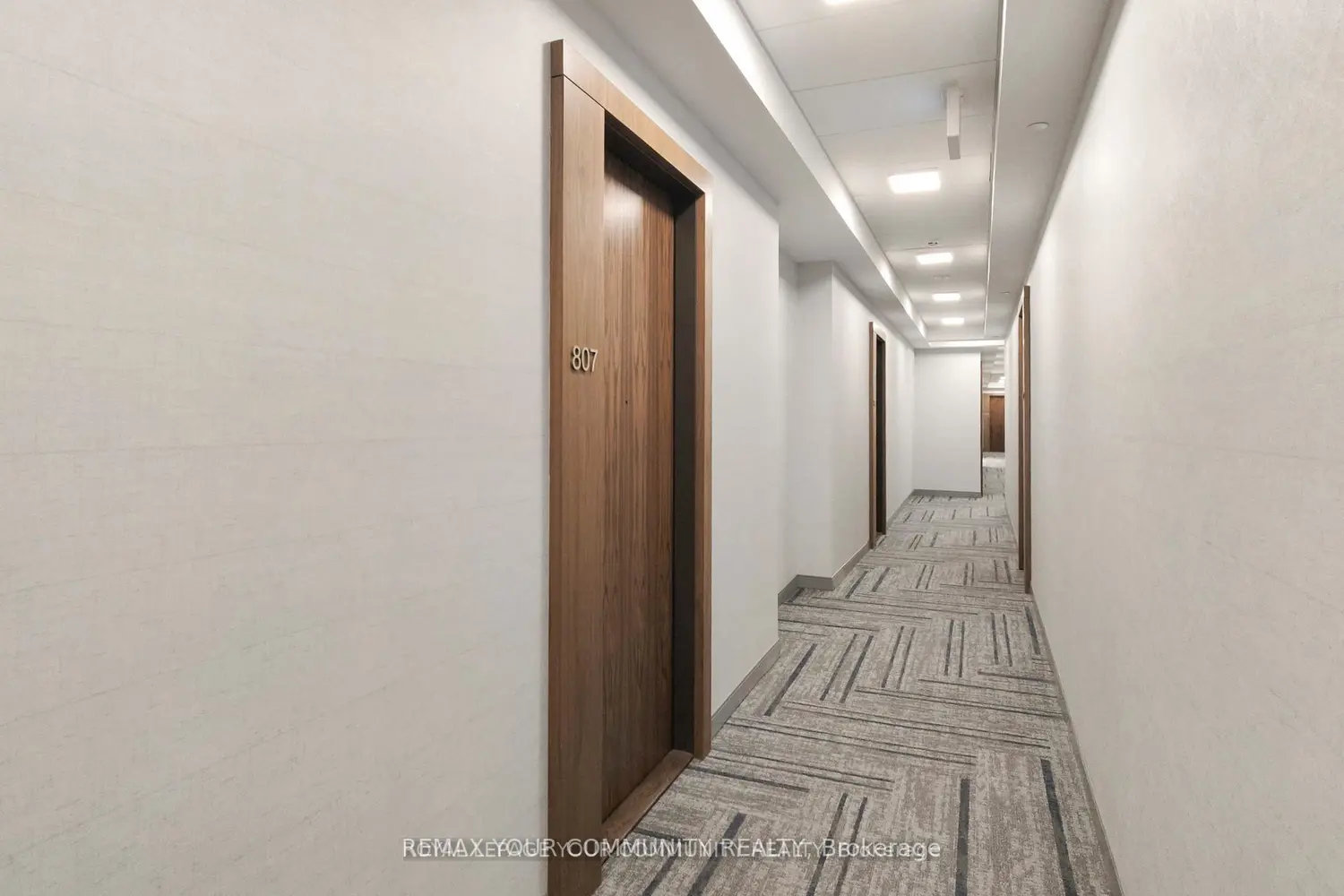 Additional image 16 of 509 Dundas Street 807