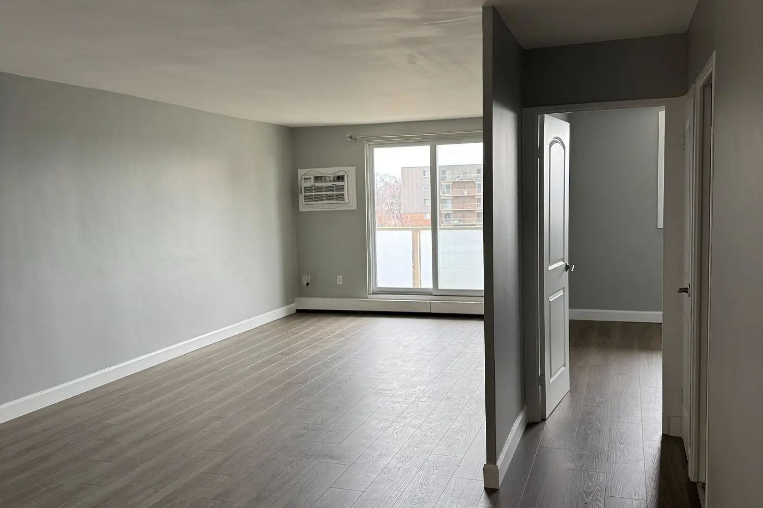 Additional image 9 of 583 Mornington Avenue 611