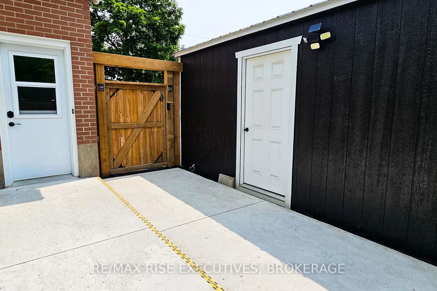 Additional image 11 of 1453 Woodfield Crescent