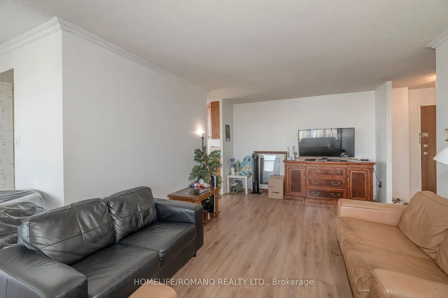 Additional image 11 of 100 Antibes Drive 702