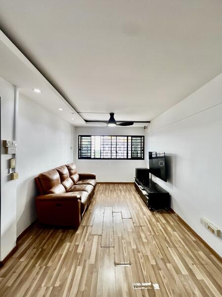 Additional image 2 of 17 Beach Road