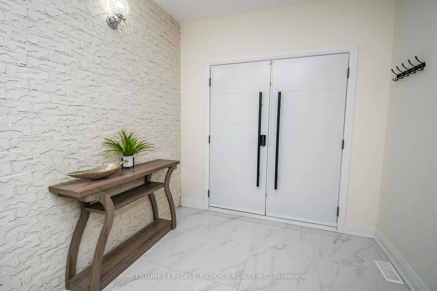 Additional image 3 of 694 Broadview Avenue