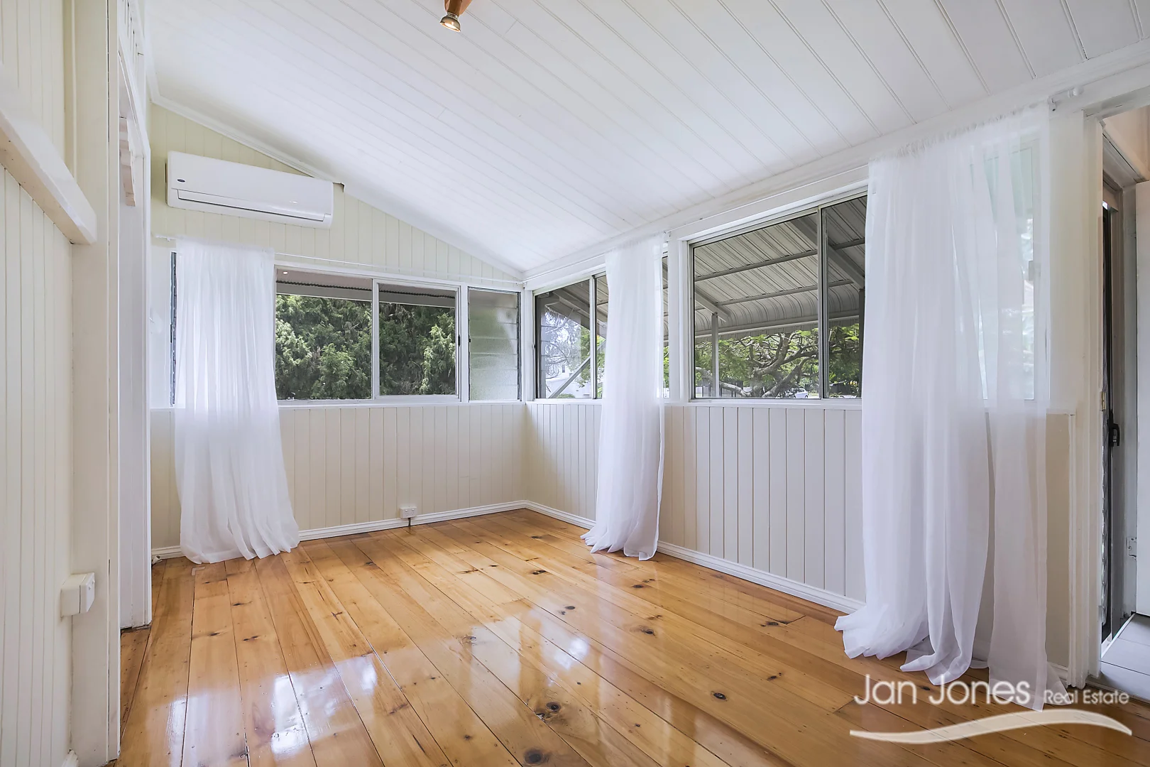 Additional image 6 of 10 Landsborough Avenue, Scarborough QLD 4020