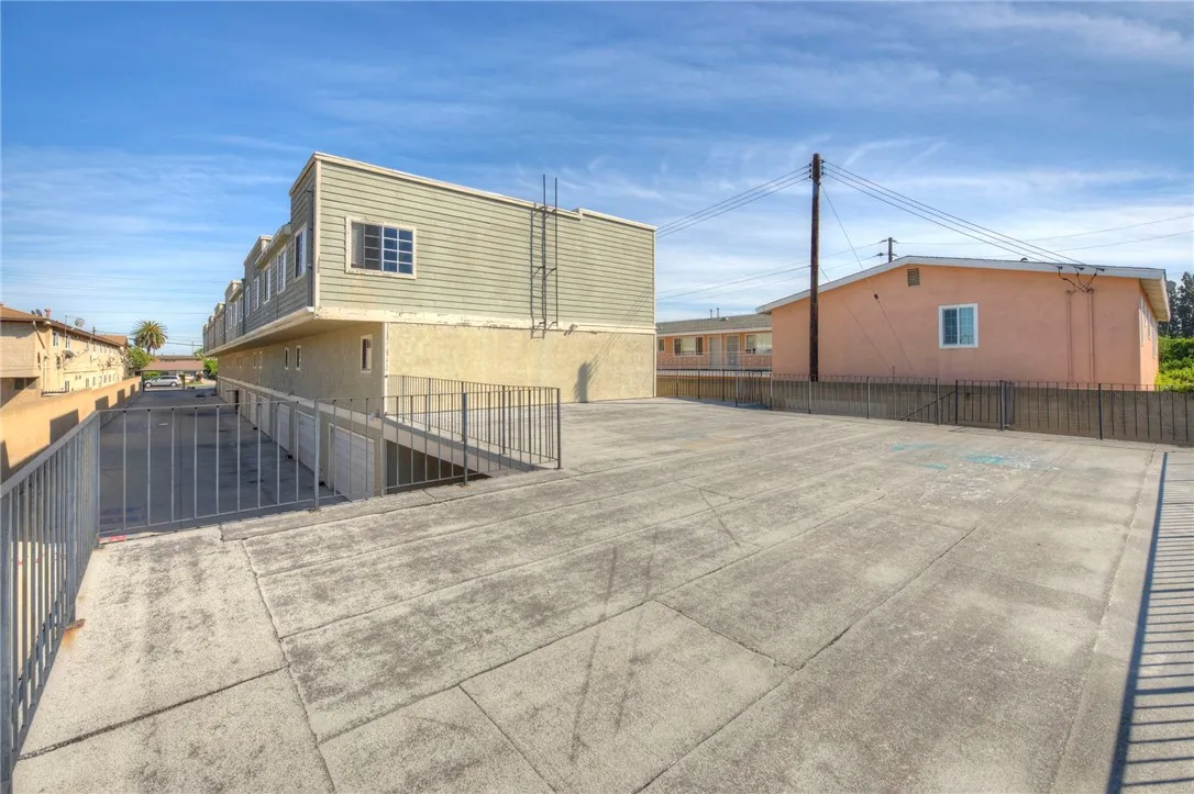 Additional image 71 of 16331 Cornuta Avenue Unit E, Bellflower, CA 90706