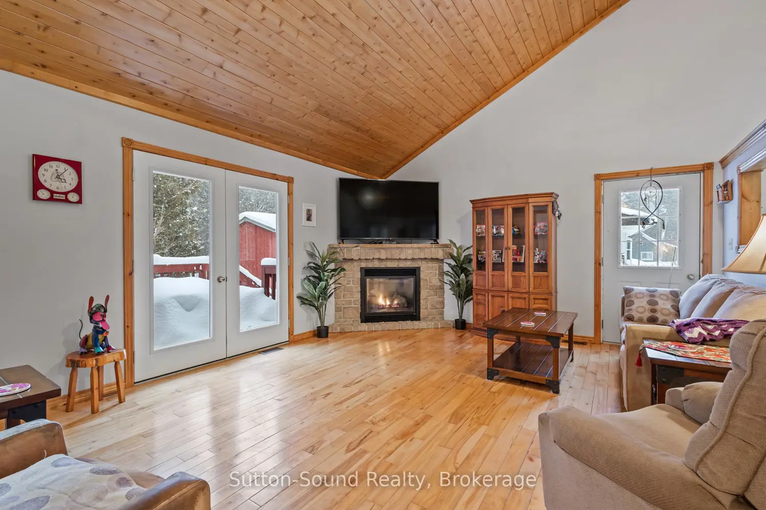554 Stokes Bay Road photo 5