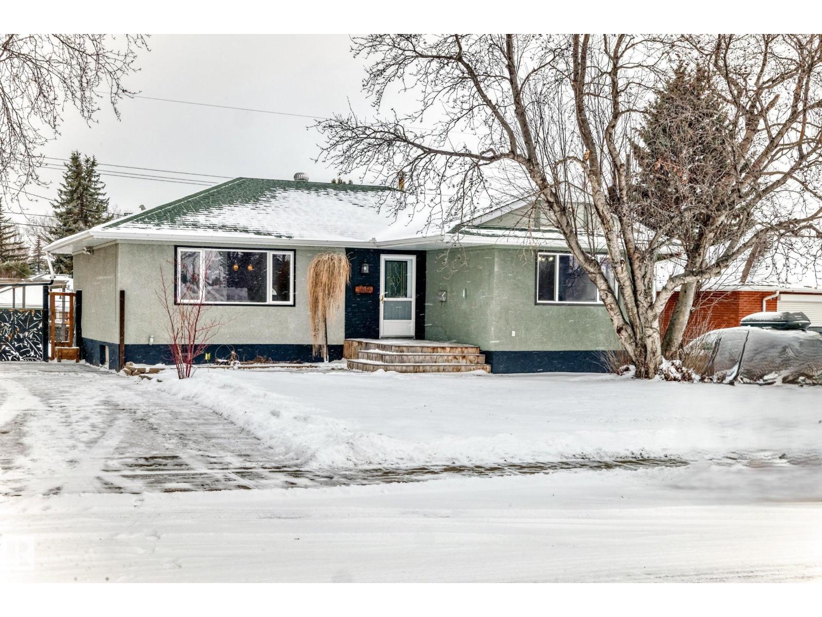 10532 47 Street NW, Edmonton, AB, T6A1Z9