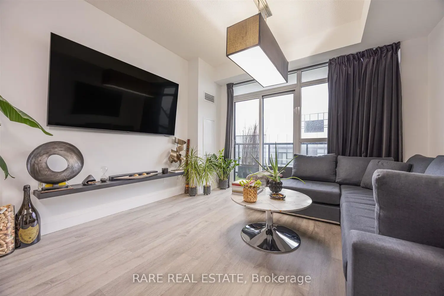 Additional image 6 of 251 Manitoba Street 1209