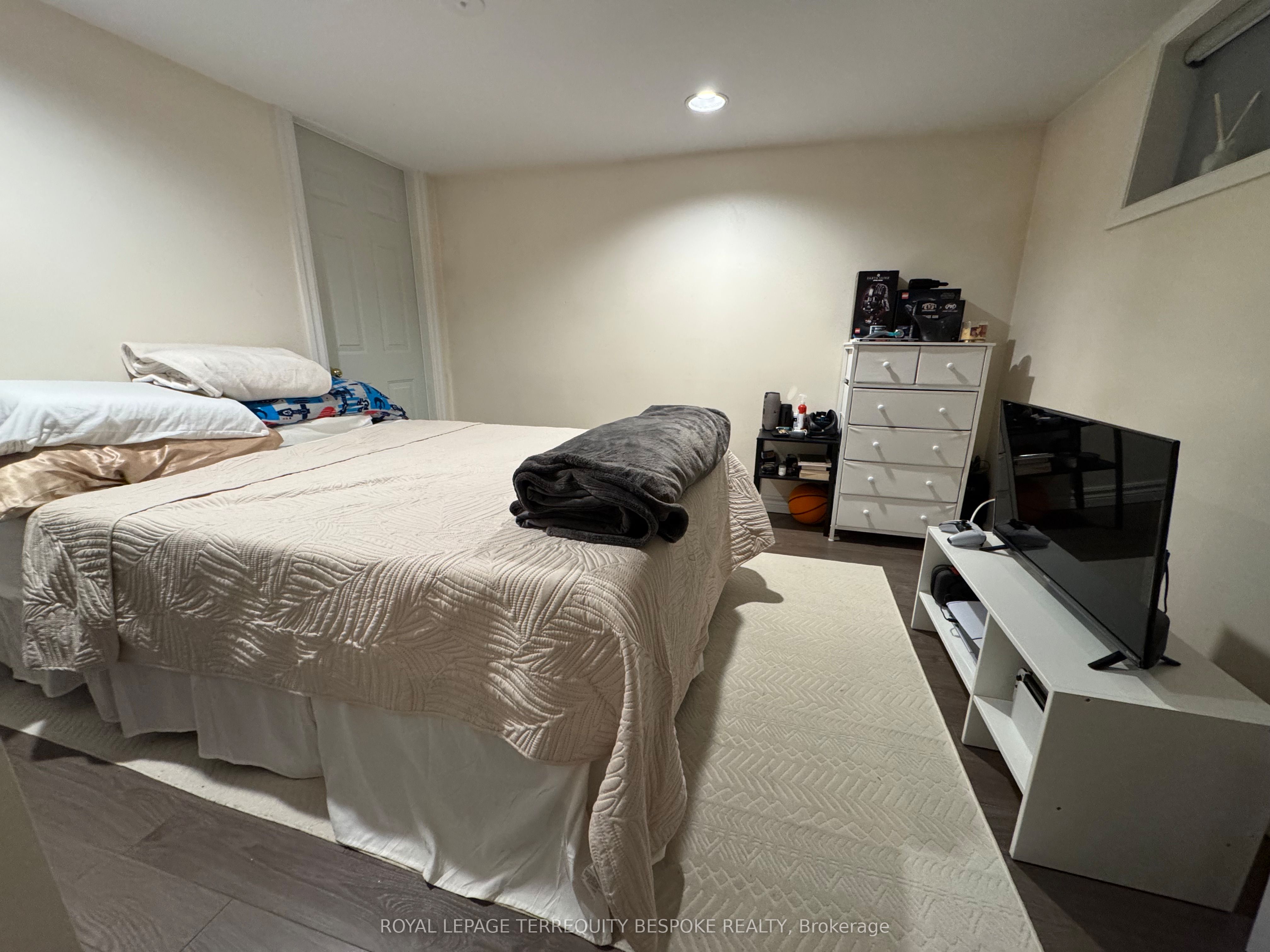 Additional image 6 of #1 lower-279 Lauder Avenue, Toronto, ON, M6E 3H5