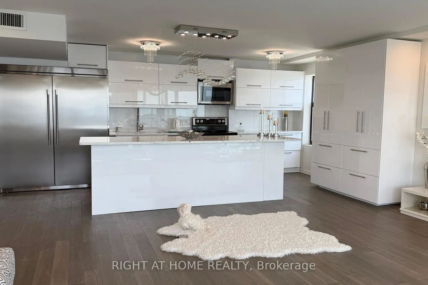 Additional image 4 of 185 Ontario Street 1301