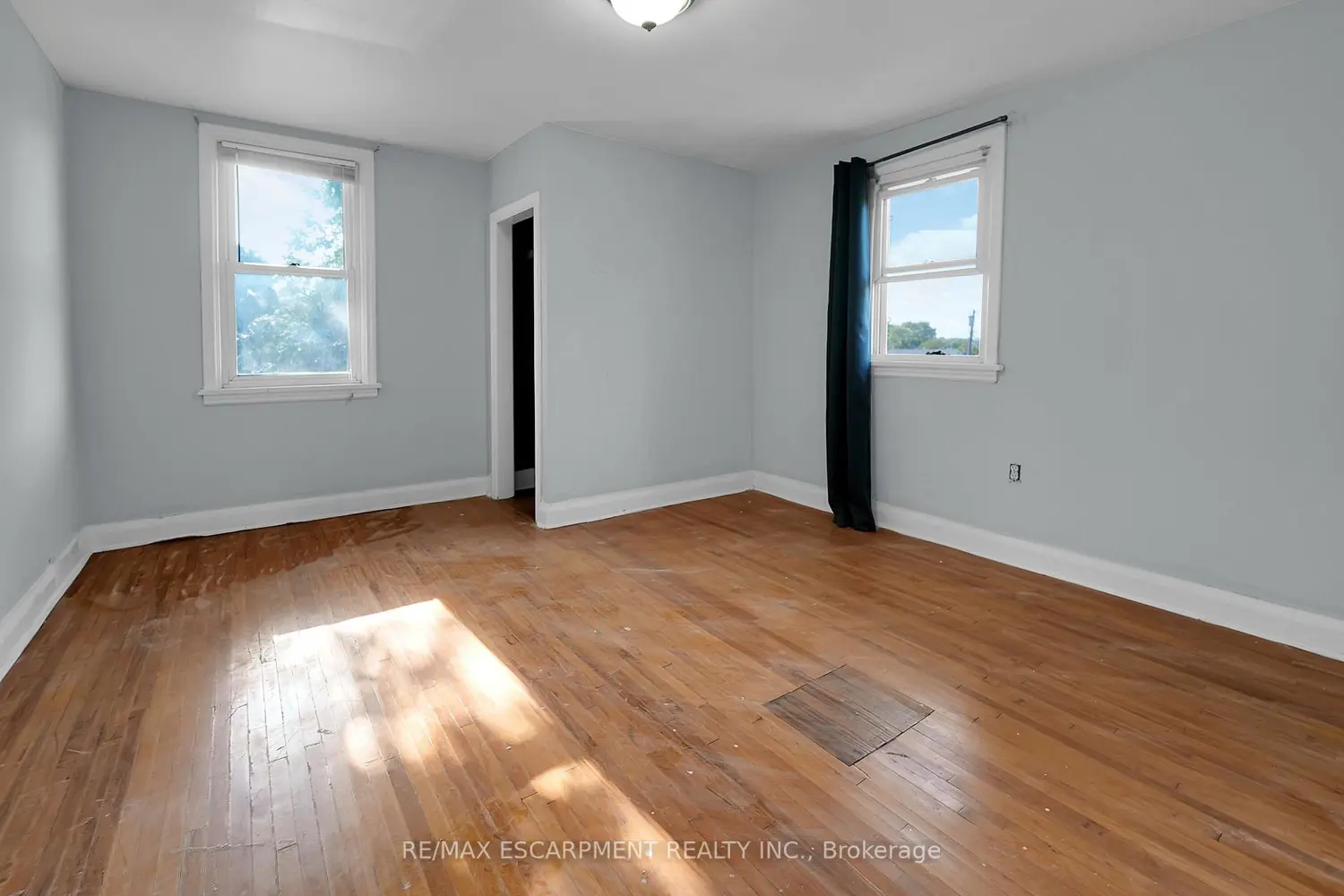 Additional image 10 of 9 Arlington Avenue