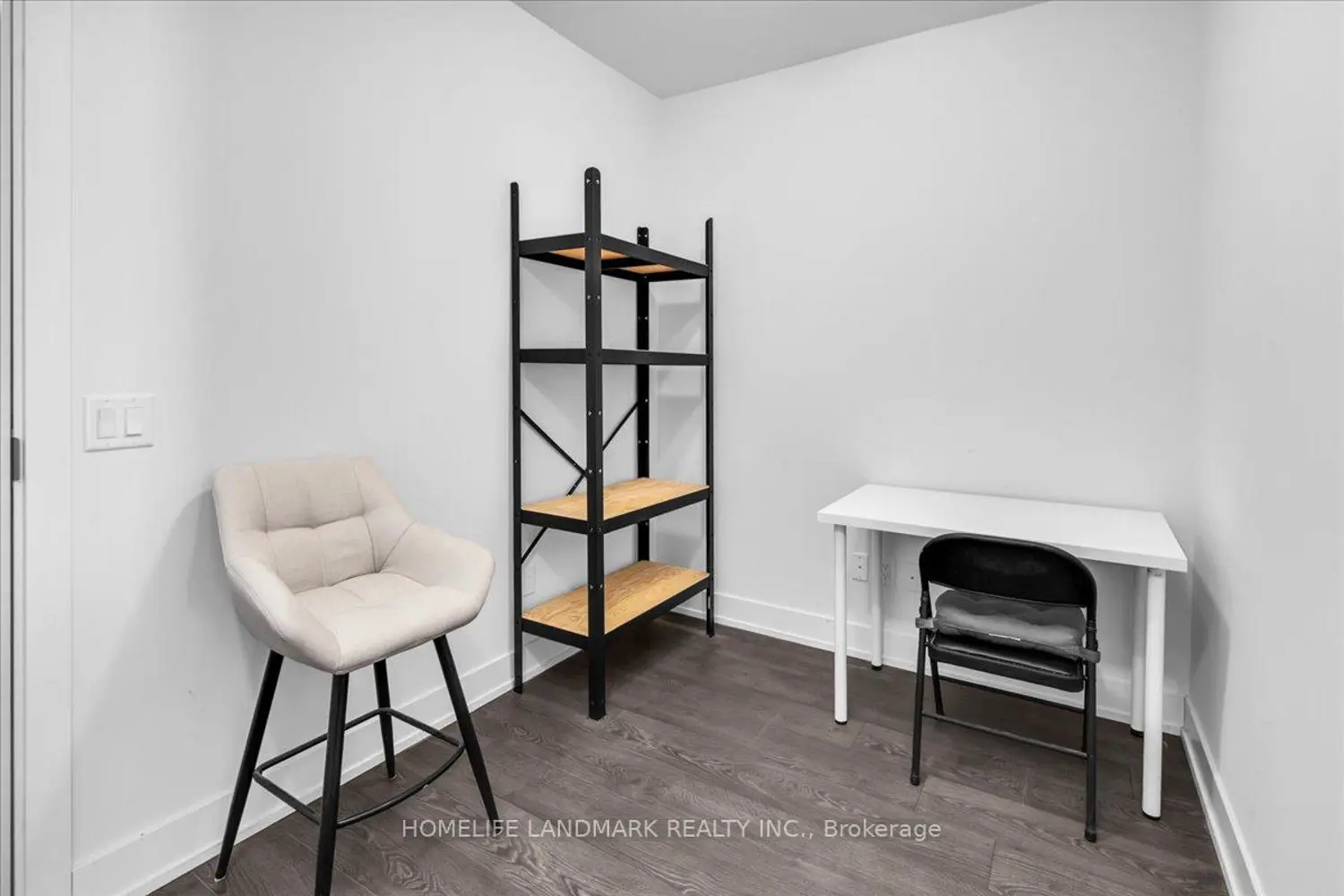 Additional image 3 of 2550 Simcoe Street 2011