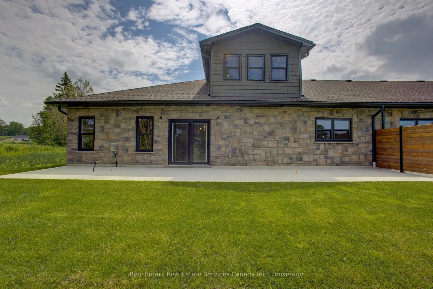 Additional image 11 of 1182 Queen Street 66