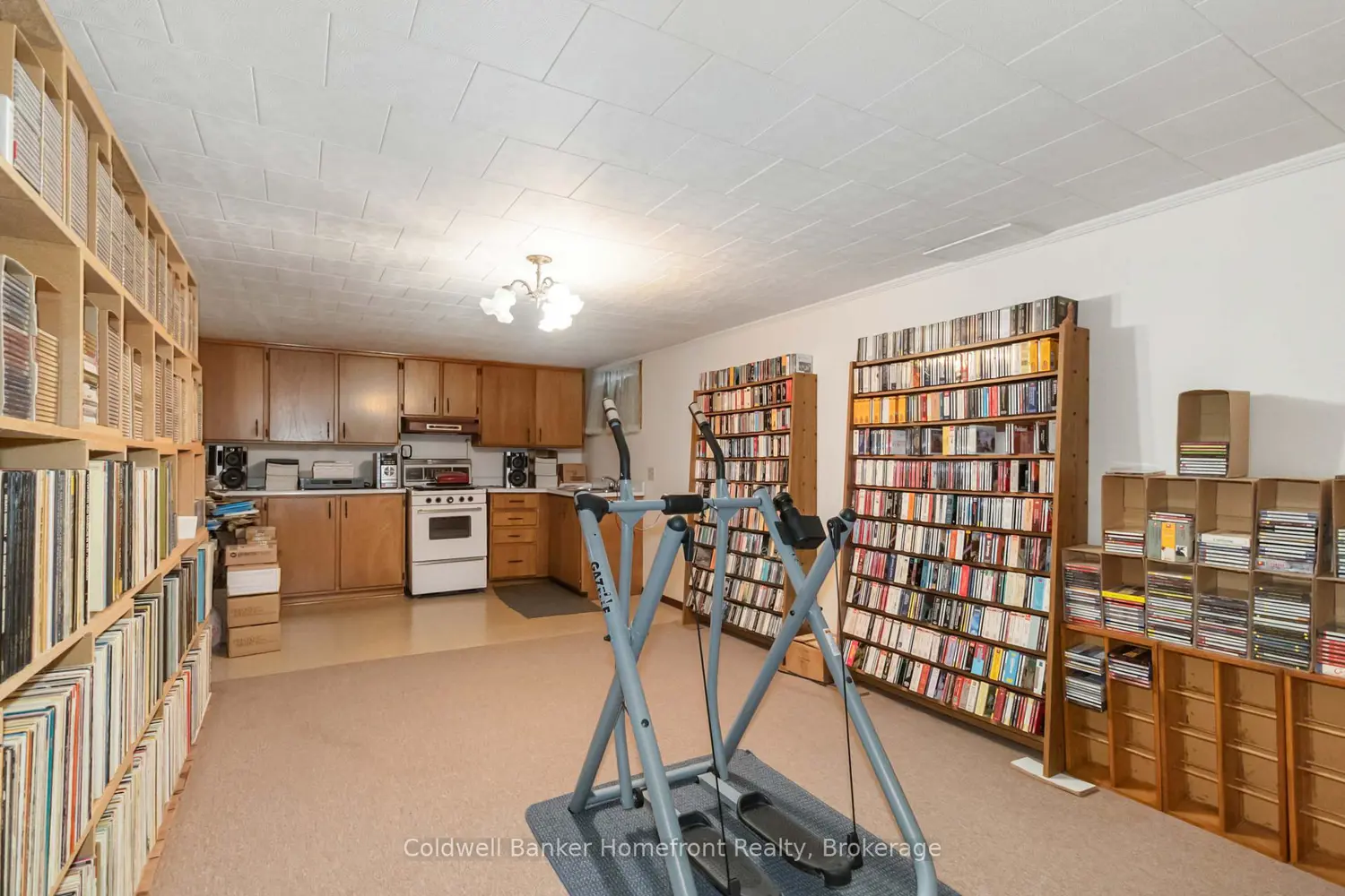 Additional image 15 of 16 Paris Road