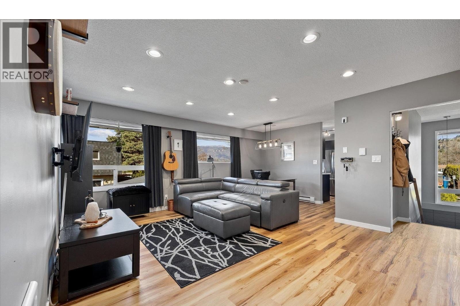 Additional image 8 of 2-1291 Bernard Avenue, Kelowna, BC, V1Y6R3