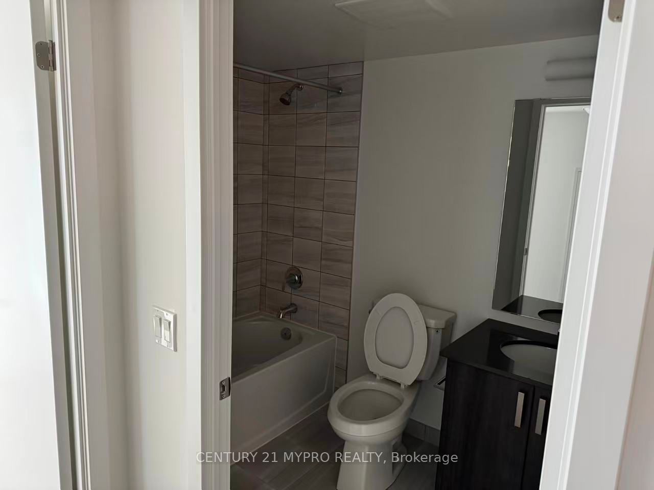 Additional image 6 of 413-1010 Sandy Beach Road, Pickering, ON, L1W 0C7