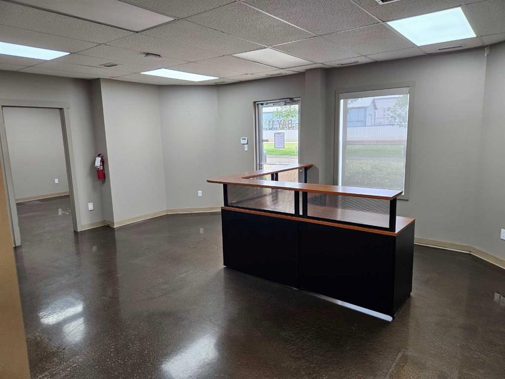 Additional image 4 of 11-7421 Edgar Industrial Drive, Red Deer, AB, T4P 3R2