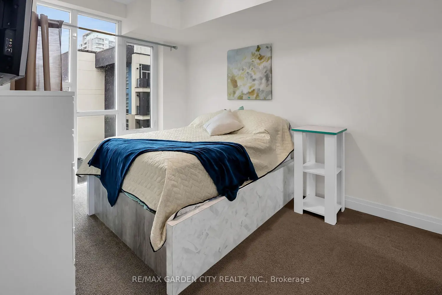 Additional image 12 of 16 Concord Place 431