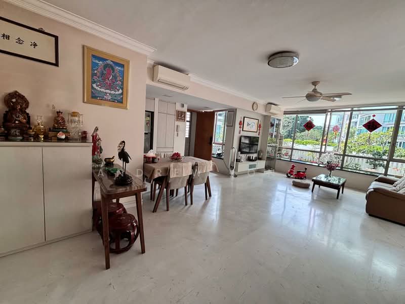 Additional image 3 of 67 Compassvale Bow