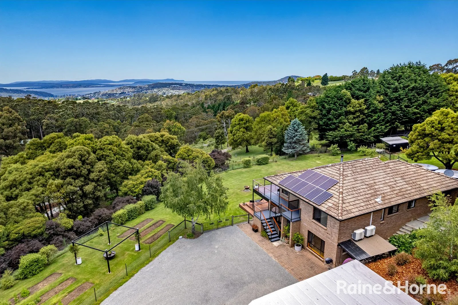 Additional image 2 of 133 Cades Drive, Kingston TAS 7050