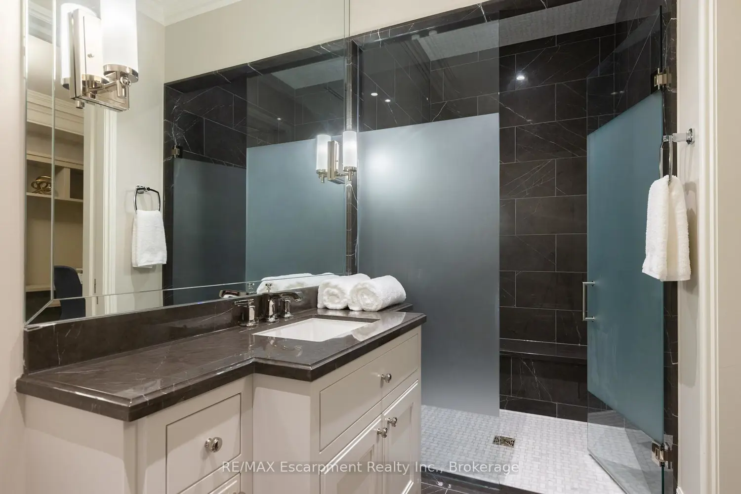 Additional image 13 of 300 Randall Street 209