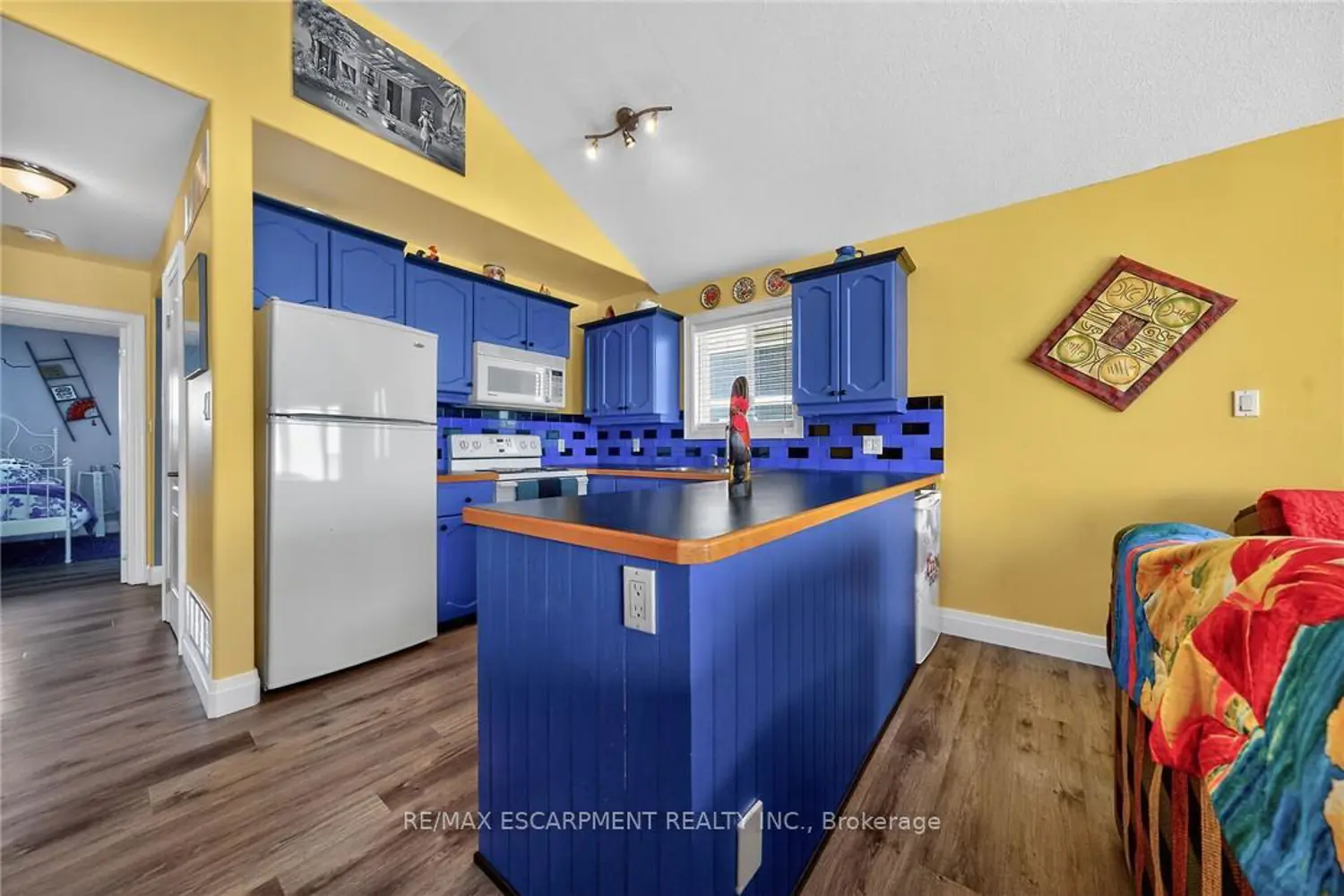 Additional image 14 of 751 Lakeshore Road