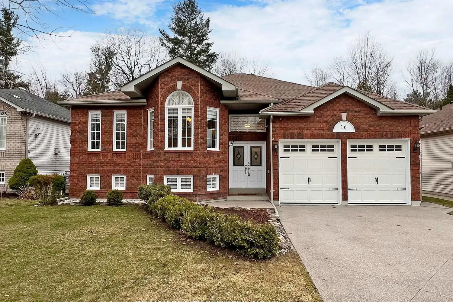 10 Bush Crescent