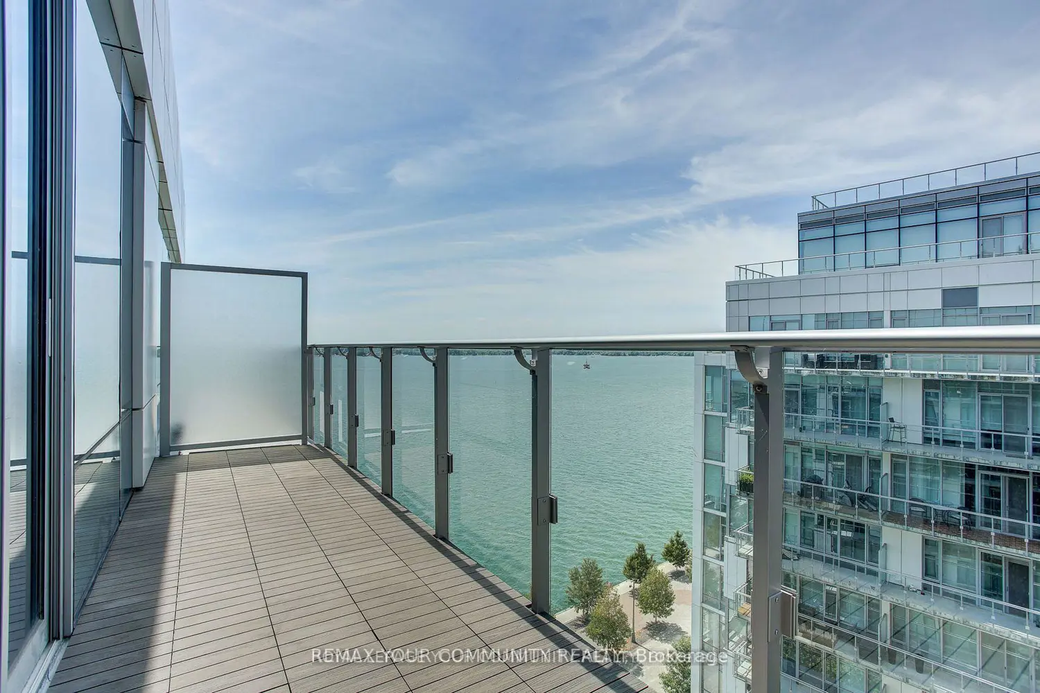 Additional image 11 of 39 Queens Quay 1109