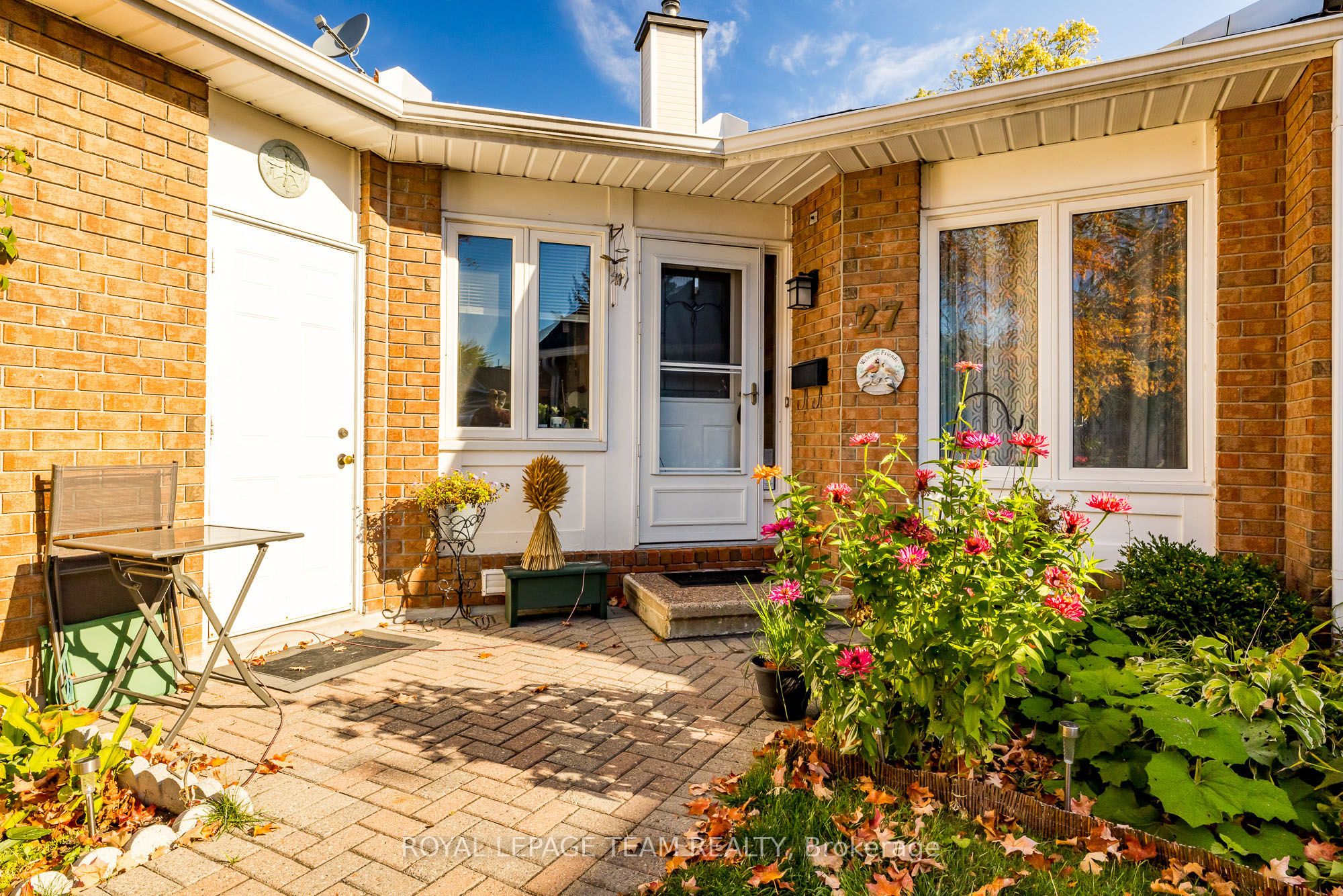 Additional image 2 of 27 Pine Needles Court, Ottawa, ON, K2S 1G5